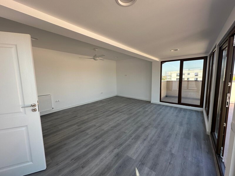 Otopeni, Libertatii, garsoniera bloc boutique,